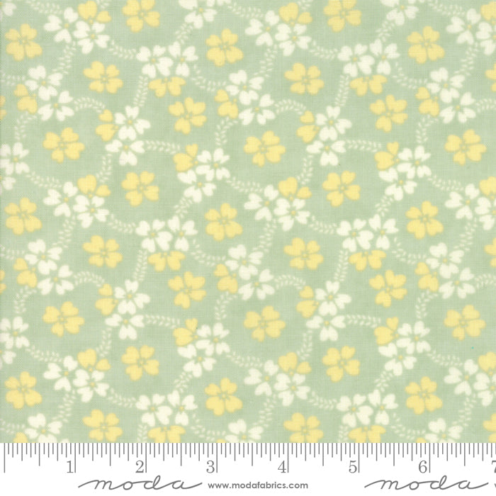 20302 14 Ella and Ollie Pond Fat Quarter