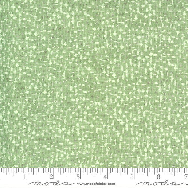 43104 16 Break of Day Meadow Fat Quarter
