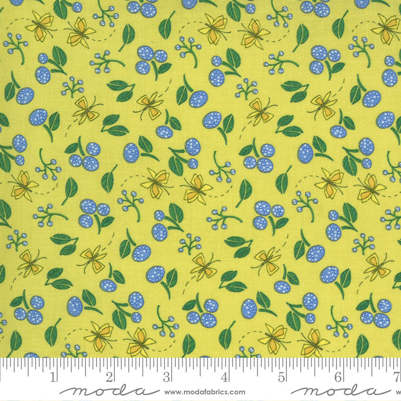 48693 12 Cottage Bleu Sunlit By-the-Yard