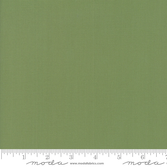 9900 102 Bella Solids Prairee Green Fat Quarter