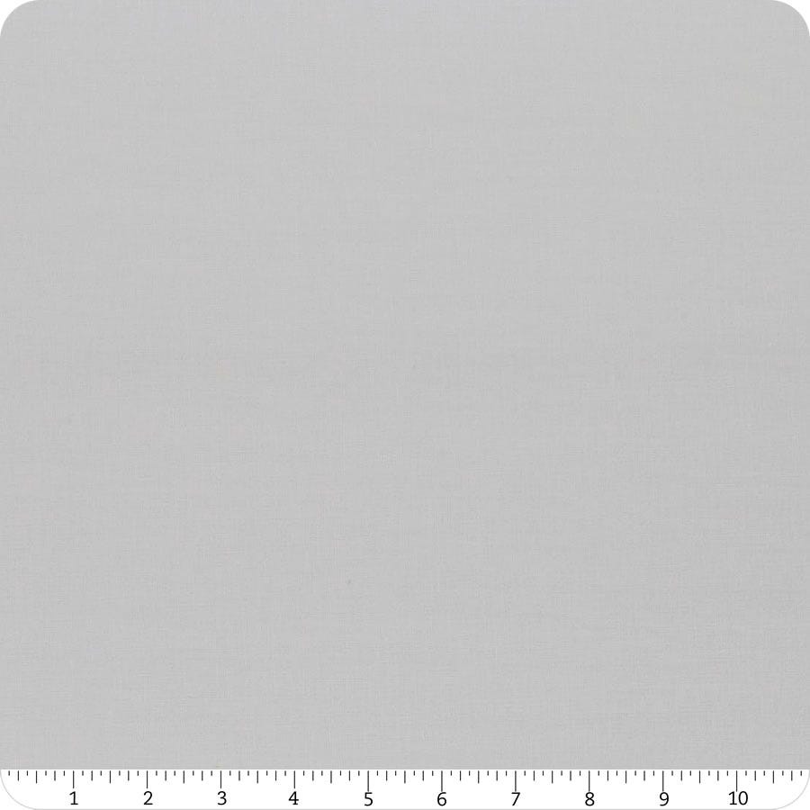 9900 183 Bella Solids Silver Fat Quarter