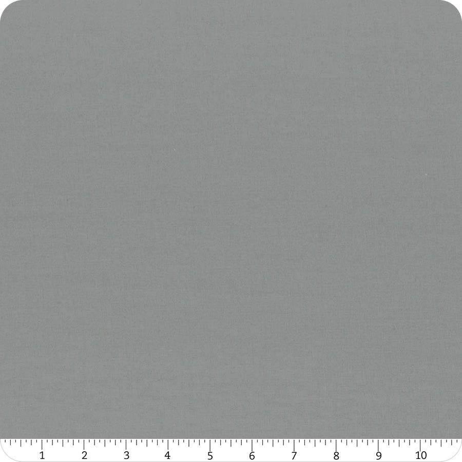 9900 202 Bella Solids Graphite Fat Quarter