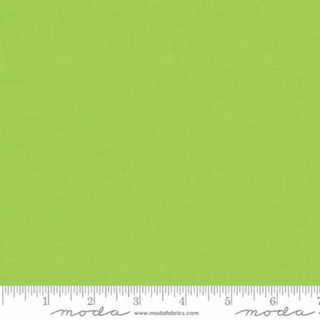 9900 392 Bella Solids New 2018 Wasabi By-the-Yard